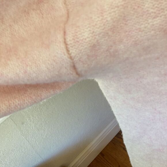 H&M Wool Blend Oversized V-Neck Pull Over Soft Pink Sweater Women’s Size Medium - Picture 4 of 10